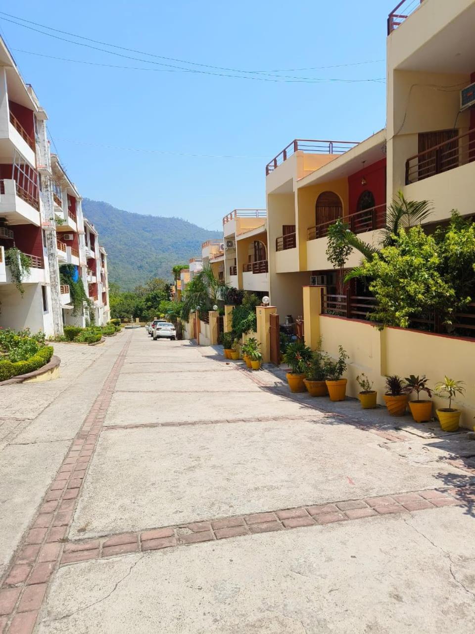 Ayurveda Bhavan Rishikesh Exterior photo